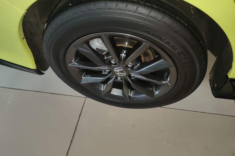 Used Honda Civic 2021 HATCHBACK 220TURBO CVT New Trendsetter Right Rear Wheel Hub