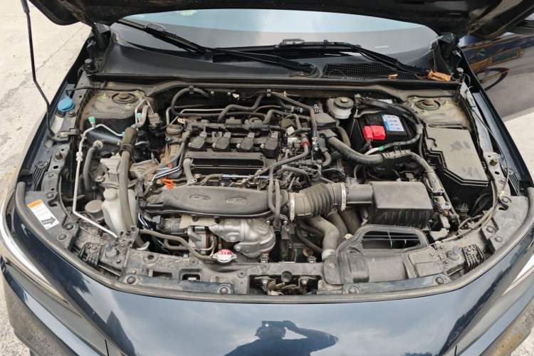 Used Honda Civic 2022 240TURBO CVT Dynamic Edition Engine Bay