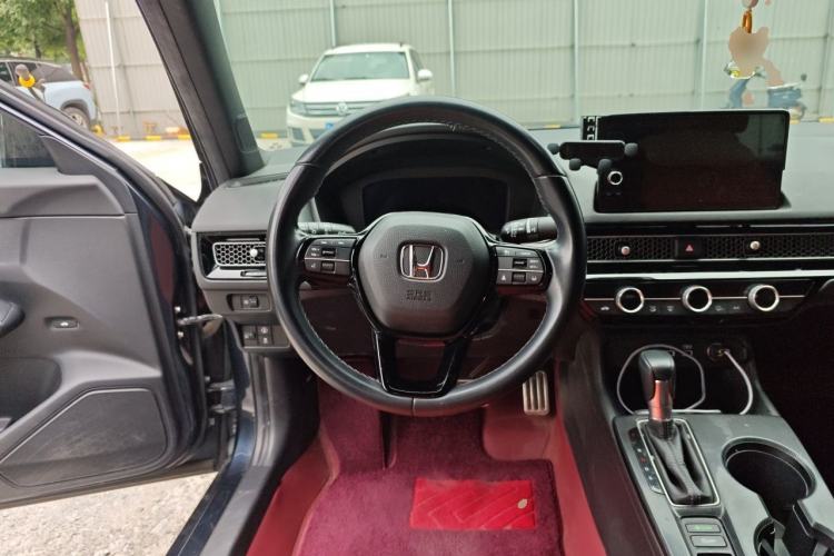Used Honda Civic 2022 240TURBO CVT Dynamic Edition Steering Wheel