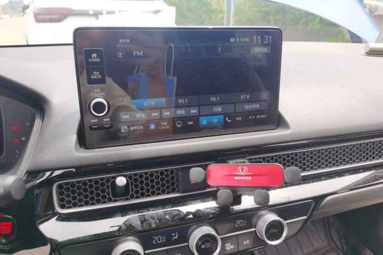 Used Honda Civic 2022 240TURBO CVT Dynamic Edition Audio And AC Panel