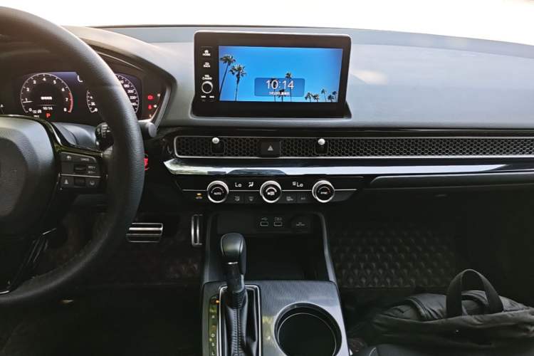Used Honda Civic 2022 240TURBO CVT Dynamic Edition Audio And AC Panel