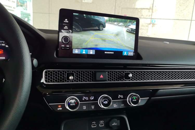 Used Honda Civic 2022 240TURBO CVT Dynamic Edition Audio And AC Panel