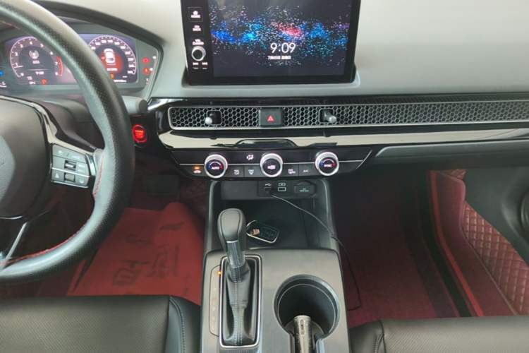 Used Honda Civic 2022 240TURBO CVT Dynamic Edition Audio And AC Panel
