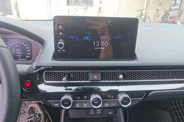 Used Honda Civic 2022 240TURBO CVT Dynamic Edition Audio And AC Panel