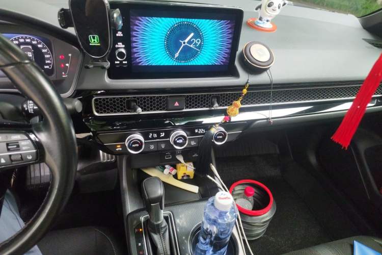 Used Honda Civic 2022 240TURBO CVT Dynamic Edition Audio And AC Panel