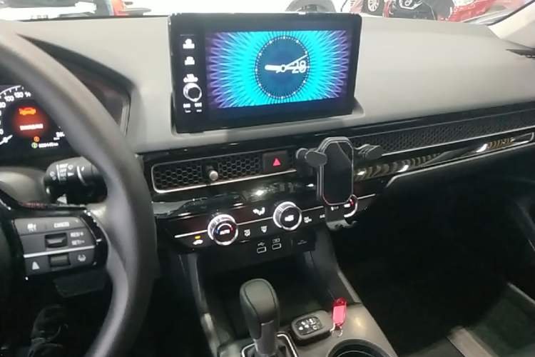 Used Honda Civic 2022 240TURBO CVT Dynamic Edition Audio And AC Panel