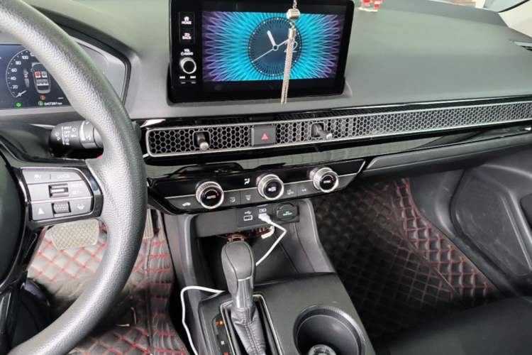 Used Honda Civic 2022 240TURBO CVT Dynamic Edition Audio And AC Panel