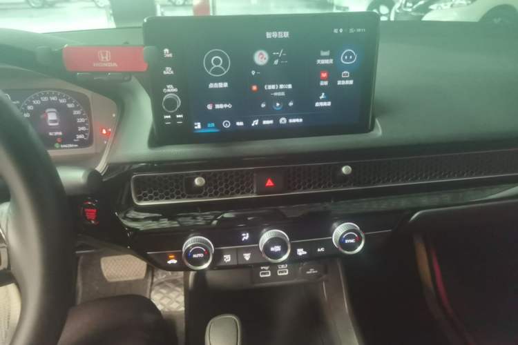 Used Honda Civic 2022 240TURBO CVT Dynamic Edition Audio And AC Panel