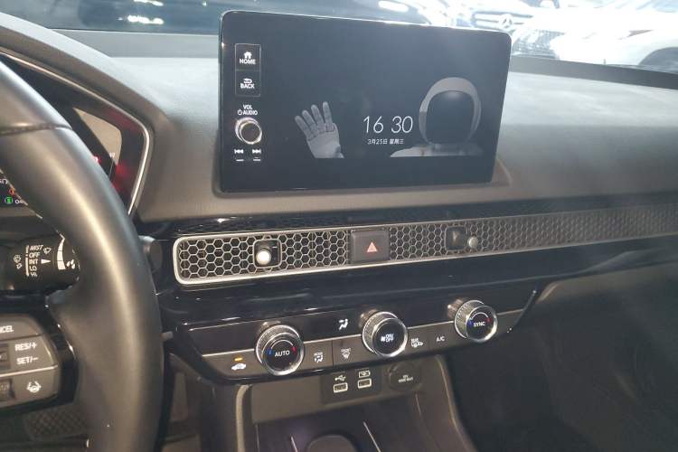 Used Honda Civic 2022 240TURBO CVT Dynamic Control Version Audio And AC Panel