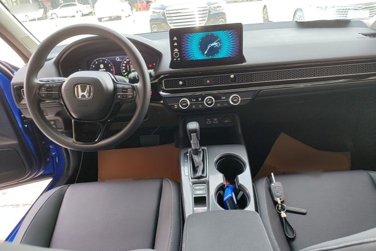 Used Honda Civic 2022 240TURBO CVT Dynamic Edition Center Console