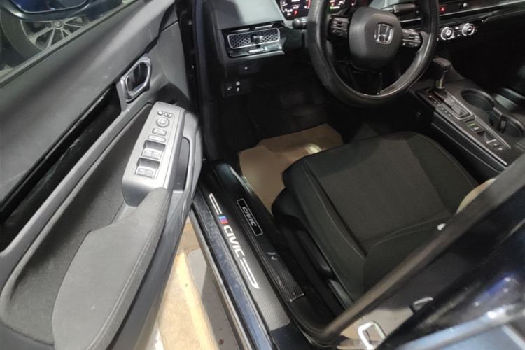 Used Honda Civic 2022 240TURBO CVT Dynamic Edition Driver Seat