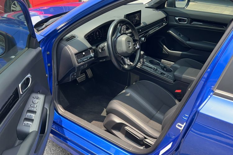 Used Honda Civic 2022 240TURBO CVT Dynamic Edition Driver Seat