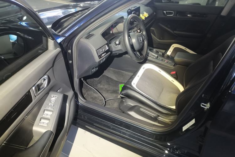 Used Honda Civic 2022 240TURBO CVT Dynamic Edition Driver Seat