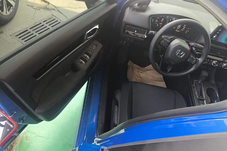 Used Honda Civic 2022 240TURBO CVT Dynamic Edition Driver Seat