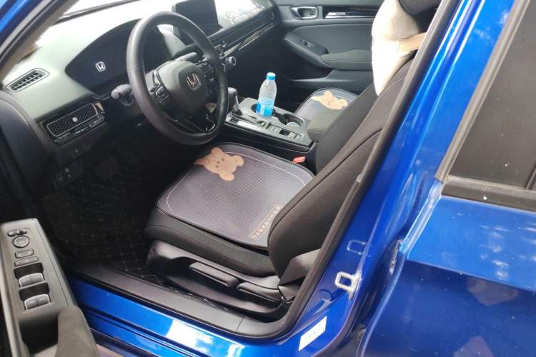 Used Honda Civic 2022 240TURBO CVT Dynamic Edition Driver Seat