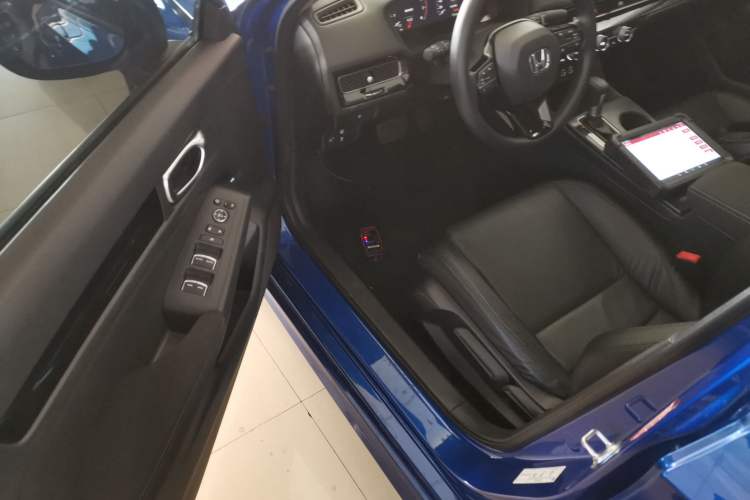 Used Honda Civic 2022 240TURBO CVT Dynamic Edition Driver Seat