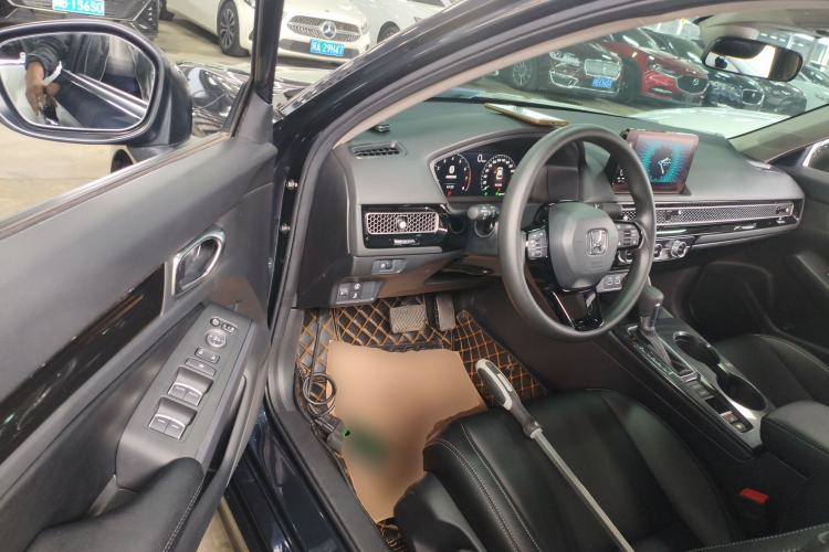 Used Honda Civic 2022 240TURBO CVT Dynamic Edition Driver Seat