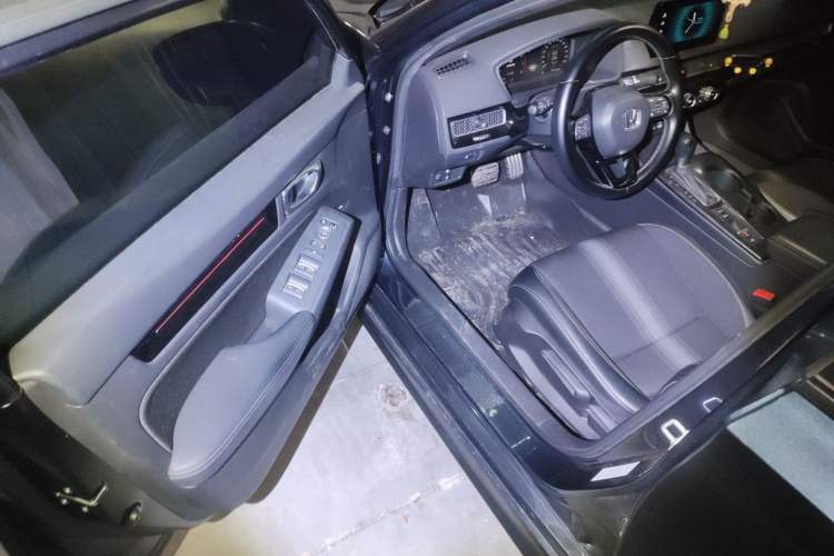 Used Honda Civic 2022 240TURBO CVT Dynamic Edition Driver Seat