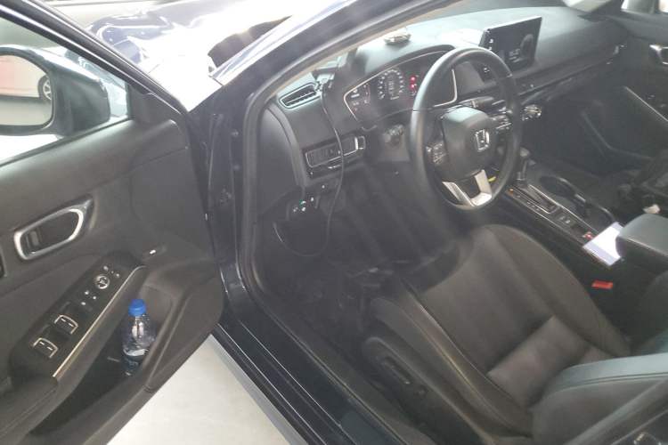 Used Honda Civic 2022 240TURBO CVT Dynamic Control Version Driver Seat