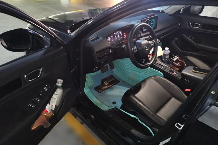 Used Honda Civic 2022 240TURBO CVT Dynamic Edition Driver Seat