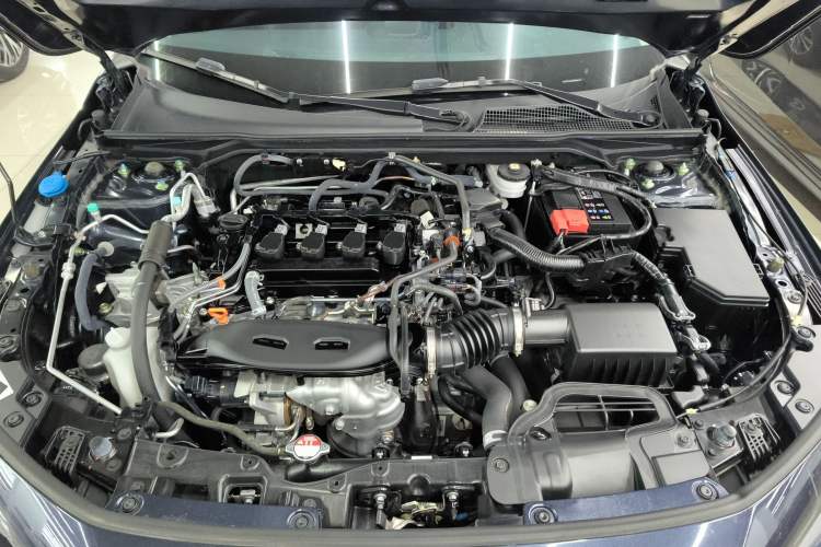 Used Honda Civic 2022 240TURBO CVT Dynamic Edition Engine Bay