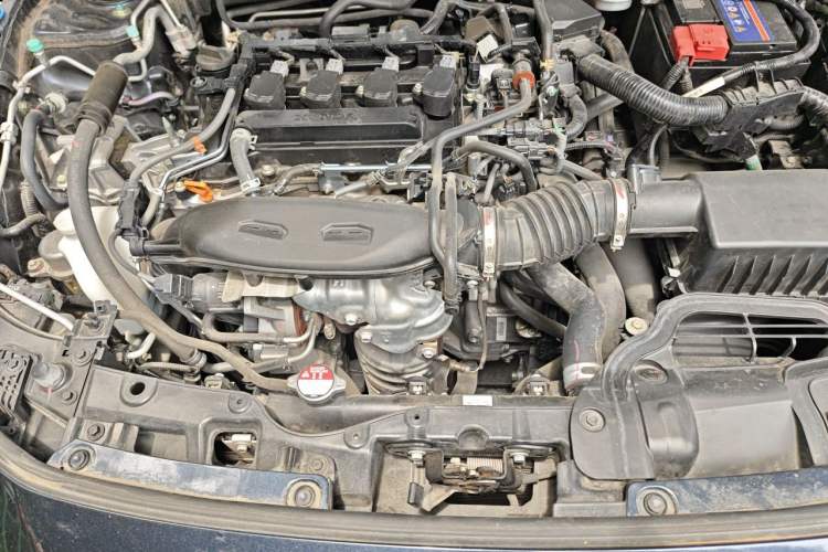 Used Honda Civic 2022 240TURBO CVT Dynamic Edition Engine Bay