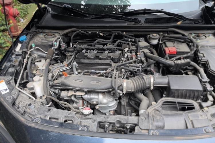 Used Honda Civic 2022 240TURBO CVT Dynamic Edition Engine Bay