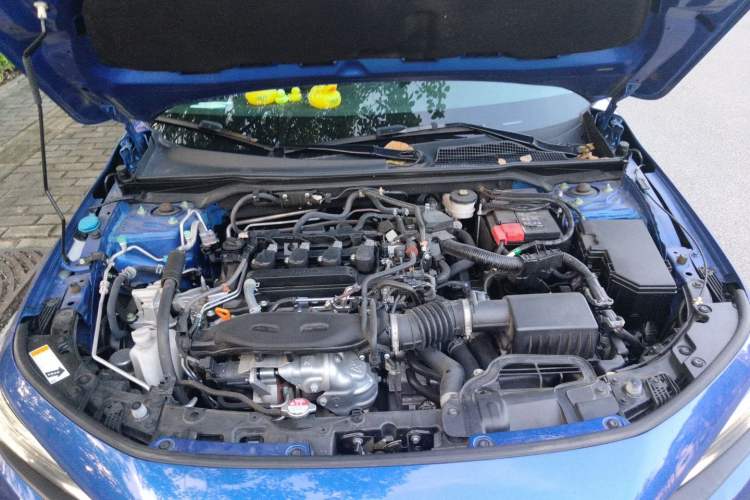 Used Honda Civic 2022 240TURBO CVT Dynamic Edition Engine Bay