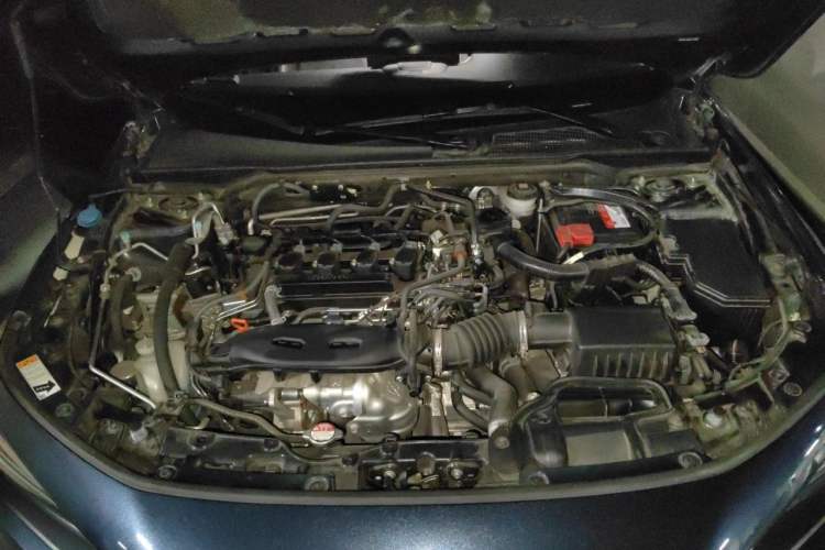 Used Honda Civic 2022 240TURBO CVT Dynamic Edition Engine Bay