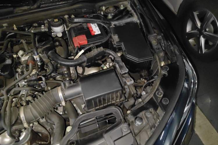 Used Honda Civic 2022 240TURBO CVT Dynamic Edition Engine Bay Left