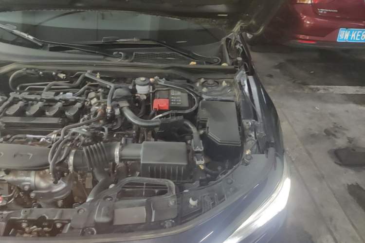 Used Honda Civic 2022 240TURBO CVT Dynamic Edition Engine Bay Left