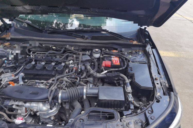 Used Honda Civic 2022 240TURBO CVT Dynamic Edition Engine Bay Left
