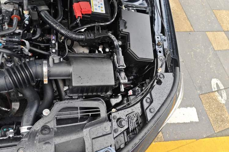 Used Honda Civic 2022 240TURBO CVT Dynamic Edition Engine Bay Left