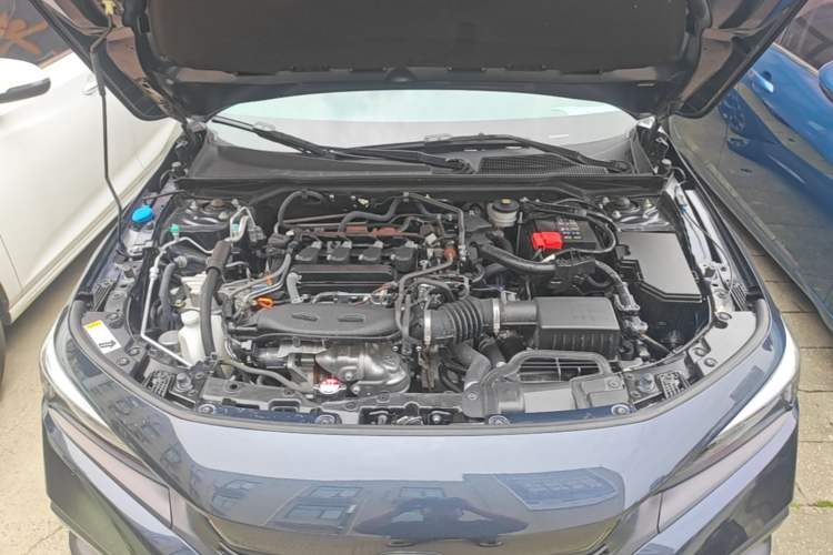 Used Honda Civic 2022 240TURBO CVT Dynamic Edition Engine Bay