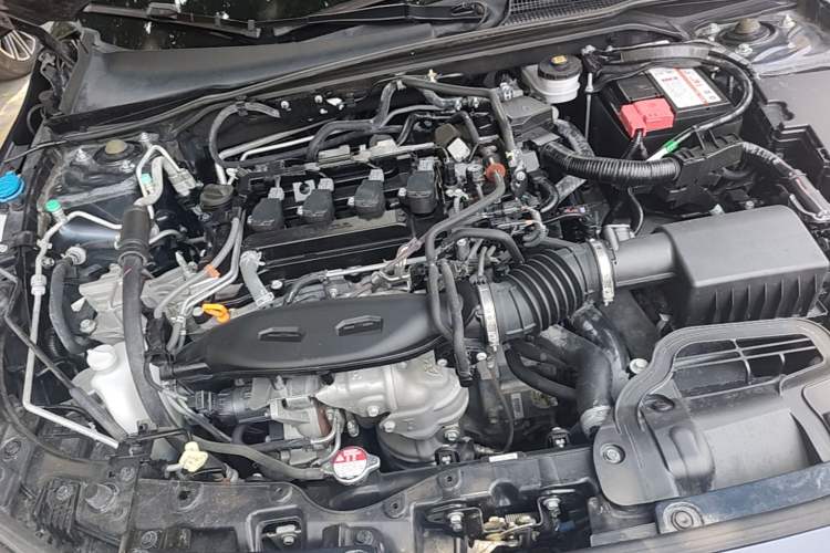 Used Honda Civic 2022 240TURBO CVT Dynamic Edition Engine Bay