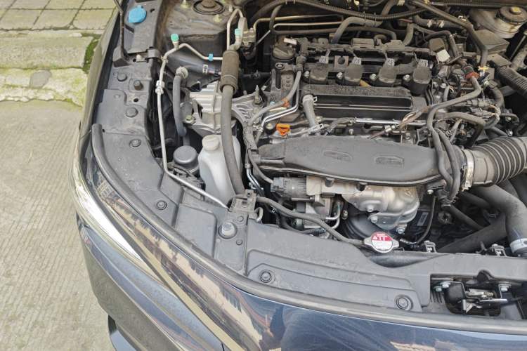 Used Honda Civic 2022 240TURBO CVT Dynamic Edition Engine Bay Right