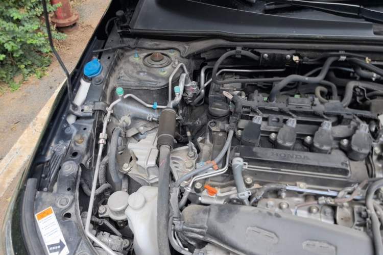 Used Honda Civic 2022 240TURBO CVT Dynamic Edition Engine Bay Right