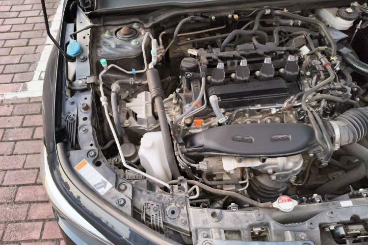 Used Honda Civic 2022 240TURBO CVT Dynamic Edition Engine Bay Right