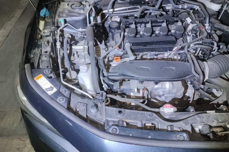 Used Honda Civic 2022 240TURBO CVT Dynamic Edition Engine Bay Right