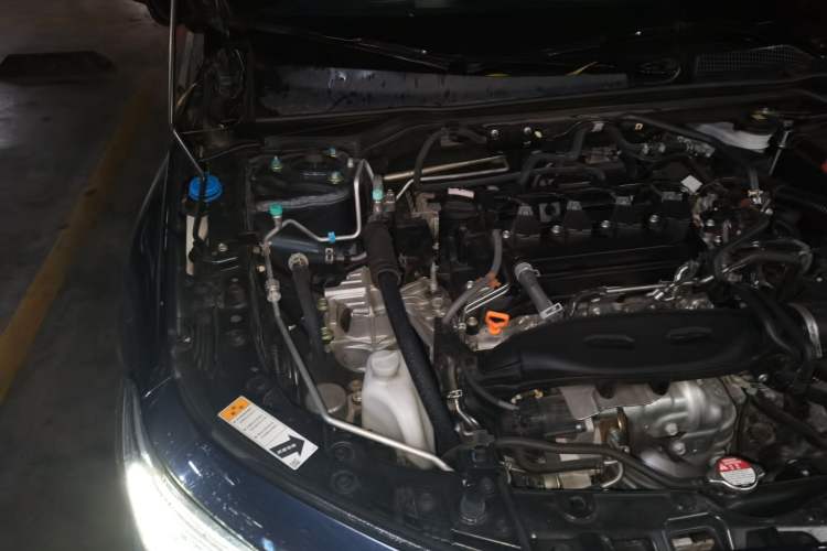 Used Honda Civic 2022 240TURBO CVT Dynamic Edition Engine Bay Right