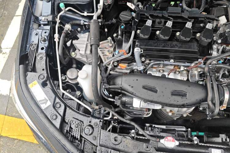 Used Honda Civic 2022 240TURBO CVT Dynamic Edition Engine Bay Right
