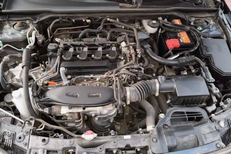 Used Honda Civic 2022 240TURBO CVT Dynamic Edition Engine Bay