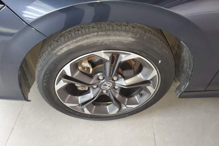 Used Honda Civic 2022 240TURBO CVT Dynamic Control Version Exterior 4