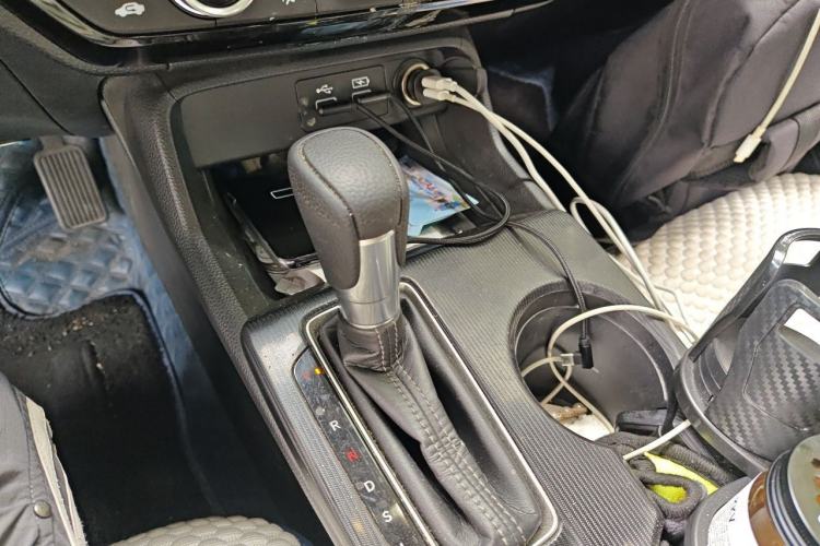 Used Honda Civic 2022 240TURBO CVT Dynamic Edition Gear Lever