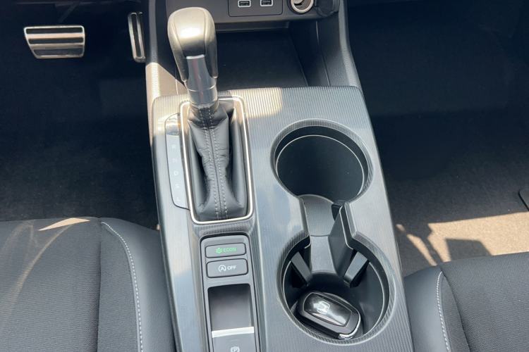 Used Honda Civic 2022 240TURBO CVT Dynamic Edition Gear Lever