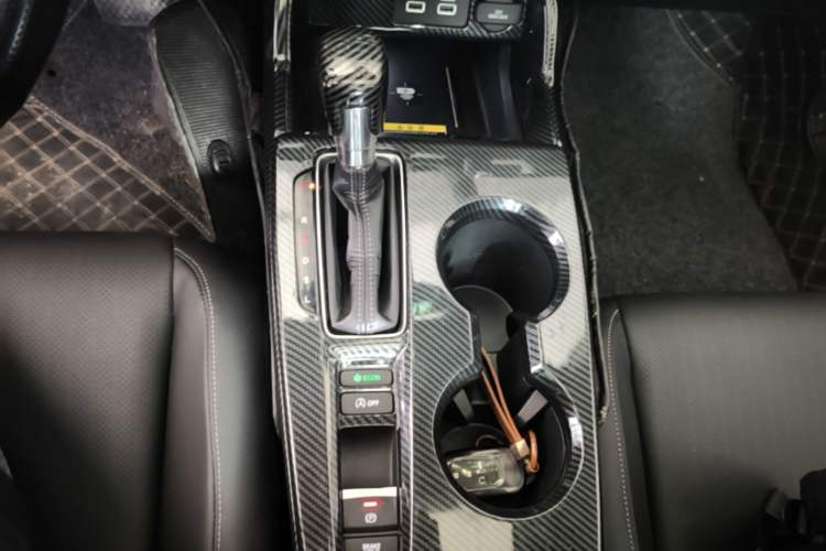 Used Honda Civic 2022 240TURBO CVT Dynamic Control Version Gear Lever
