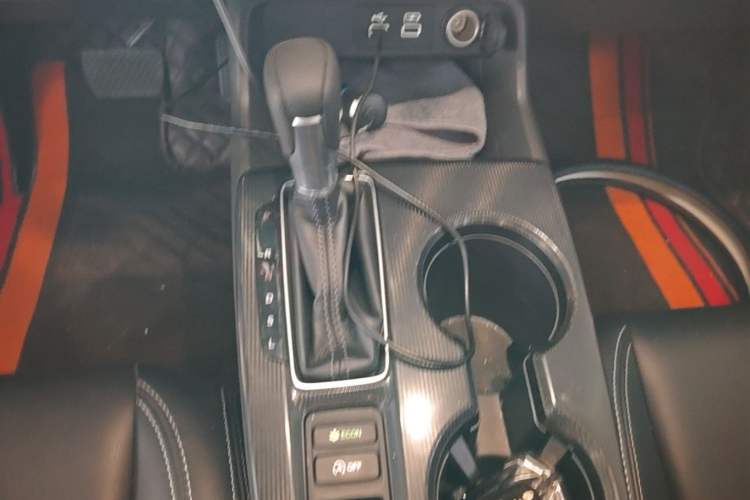 Used Honda Civic 2022 240TURBO CVT Dynamic Edition Gear Lever