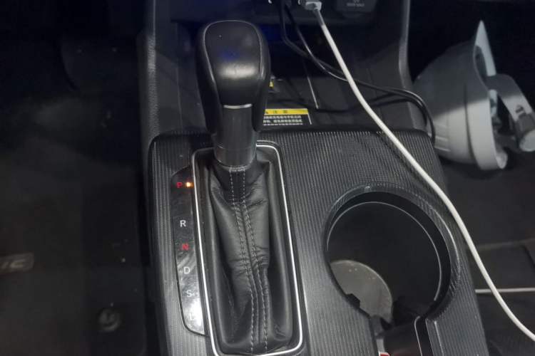 Used Honda Civic 2022 240TURBO CVT Dynamic Control Version Gear Lever