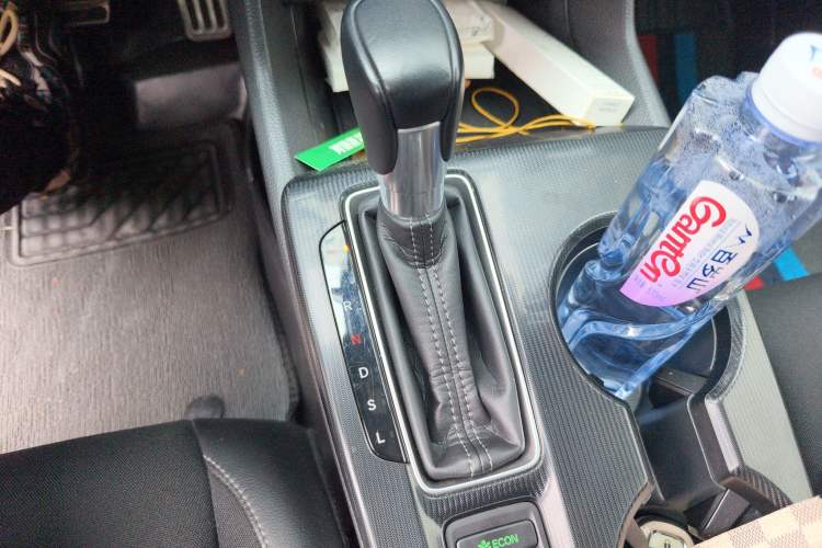 Used Honda Civic 2022 240TURBO CVT Dynamic Edition Gear Lever