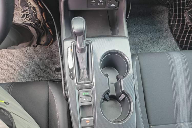 Used Honda Civic 2022 240TURBO CVT Dynamic Edition Gear Lever